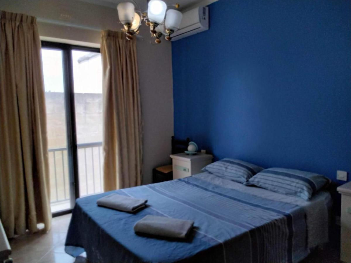 Spacious Apartment In Marsalforn, Gozo Exterior photo